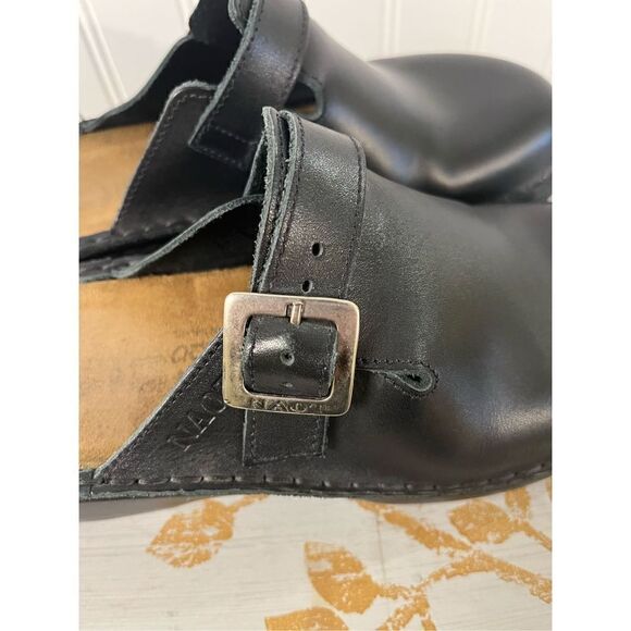 Naot slip on clog mule style shoes black sz 38 or 7.5 - Picture 5 of 7